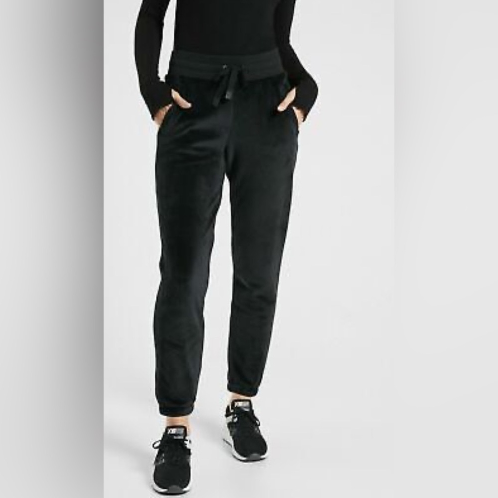 Athleta Double Cozy Karma Recover Jogger Pant, NWT. BLACK SIZE M